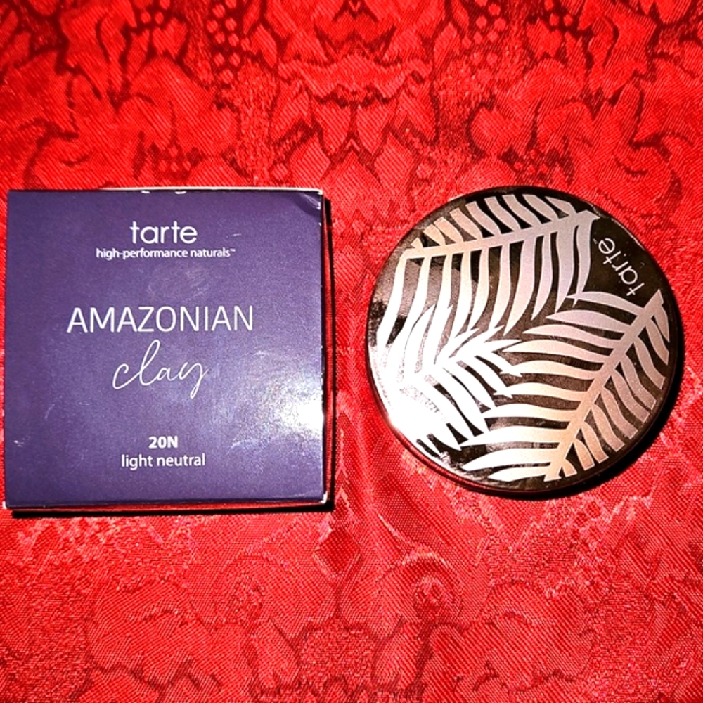 Tarte Amazonian Clay Foundation - Light Neutral